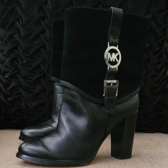MICHAEL KORS BLACK GENUINE LEATHER HEELED FOLD OVER BOOTIES - Picture 1 of 10